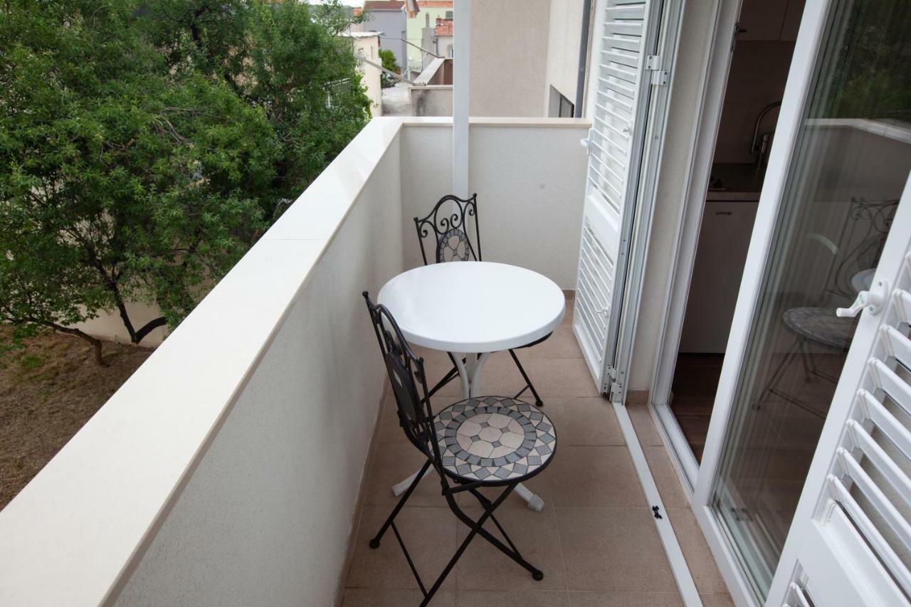 Apartmani Tina Podgora Exterior foto